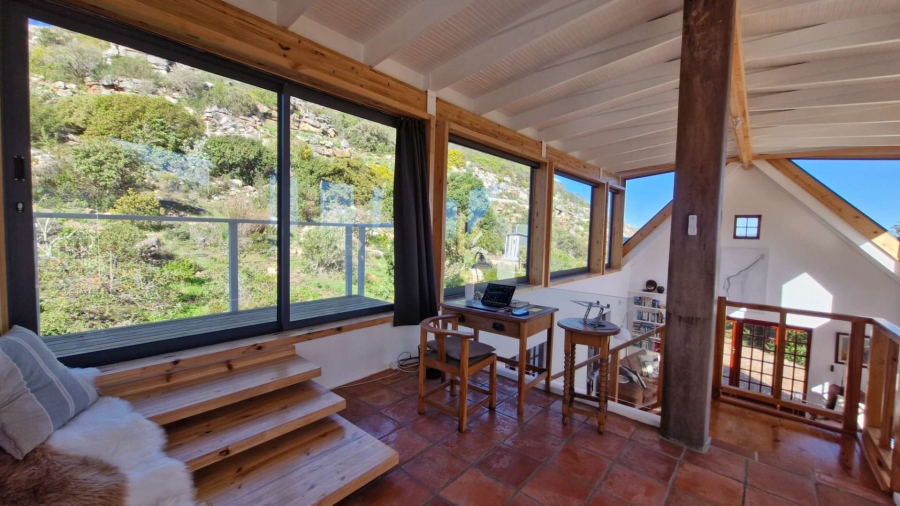 To Let 2 Bedroom Property for Rent in Noordhoek Western Cape